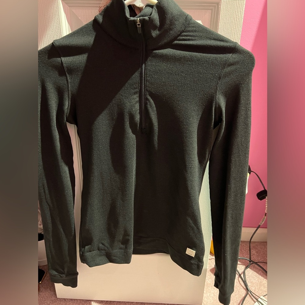Halo Essential Half-Zip Pullover Black like new
